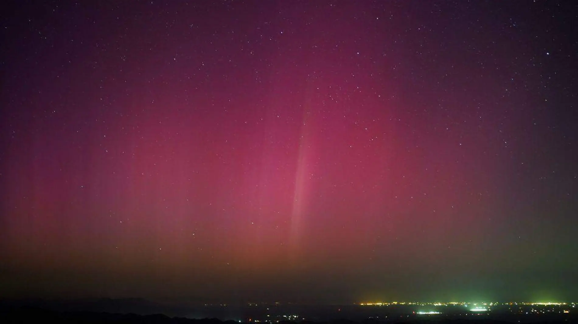 Aurora boreal vista desde Tecate